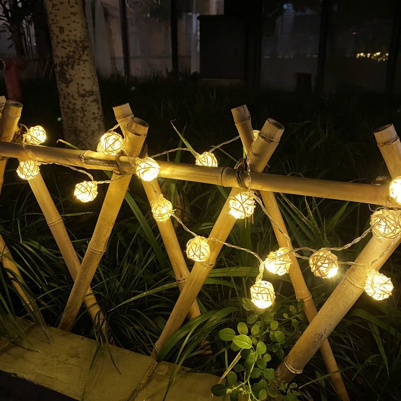 Lampada a sfera solare per est - Outdoor Power For Gazebo recensione e prezzo