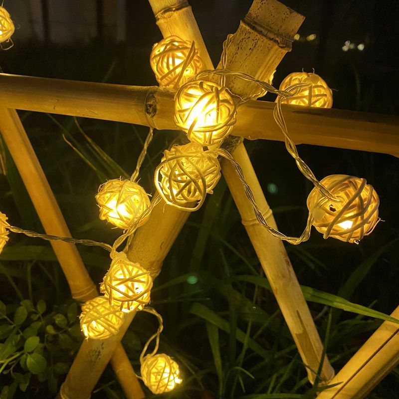 Lampada a sfera solare per est - Outdoor Power For Gazebo recensione e prezzo