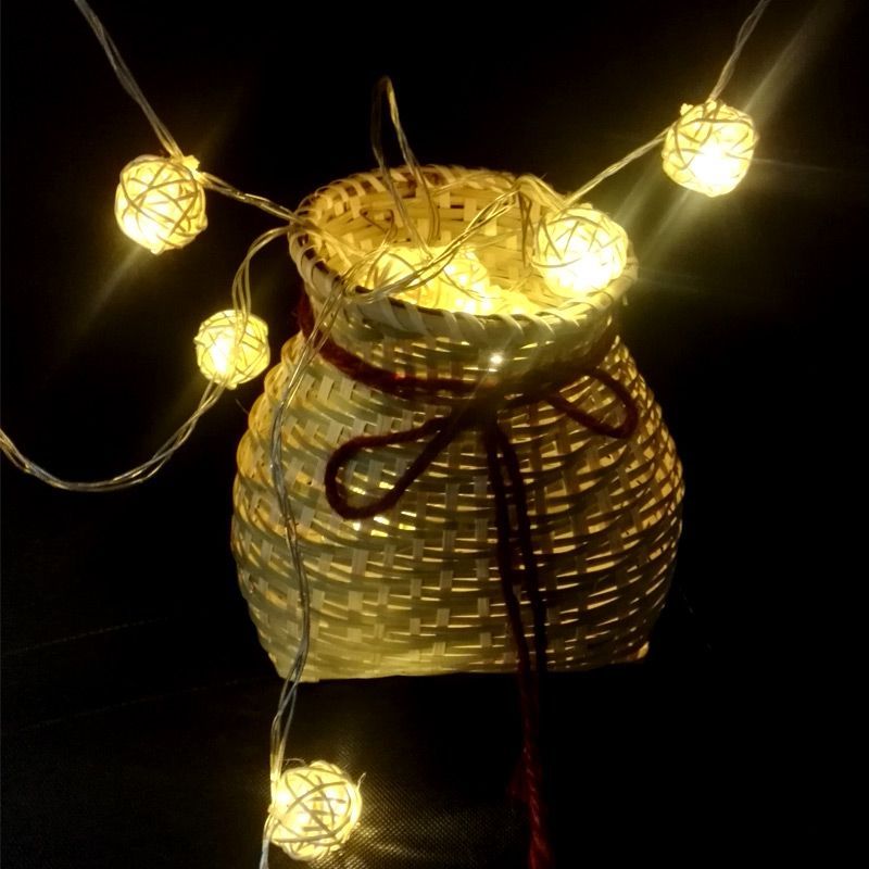 Lampada a sfera solare per est - Outdoor Power For Gazebo recensione e prezzo